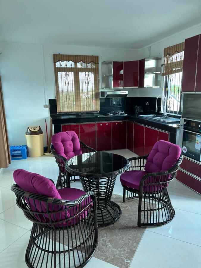 Indira Villa Grand Gaube Exterior photo