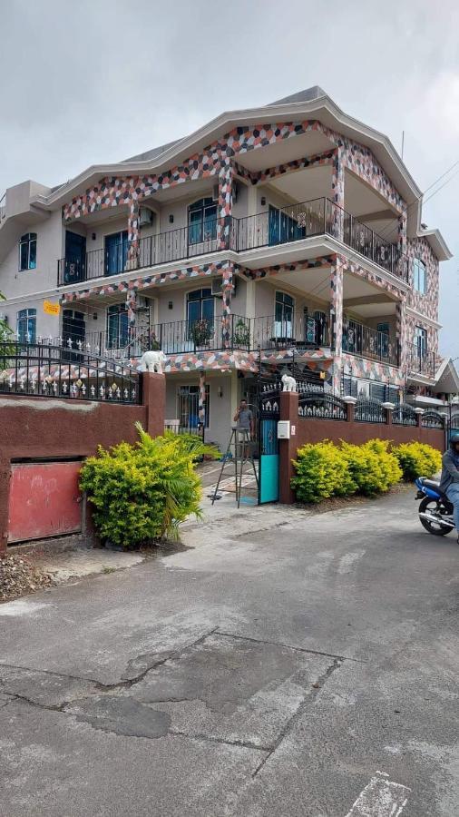 Indira Villa Grand Gaube Exterior photo